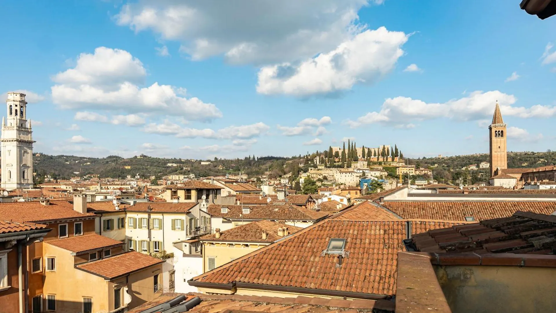 Cozy And Charming Apt In Veronacenter With Parking Apartment